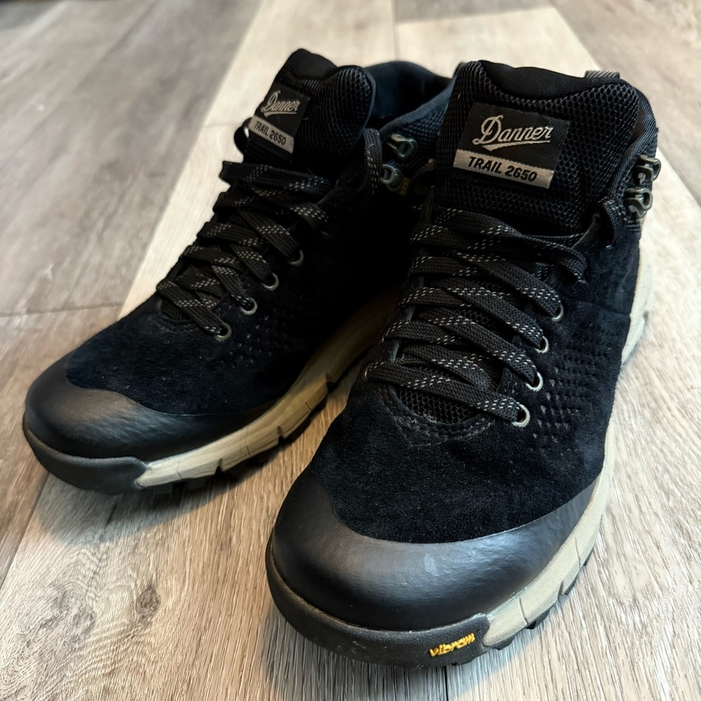 Danner Women's Trail 2650 Mid 4" Gore-Tex Hiking Shoes